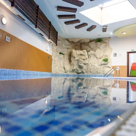 Sunrise Park - Free Wellness Aparthotel 4*