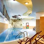 아파트호텔 Sunrise Park - Free Wellness